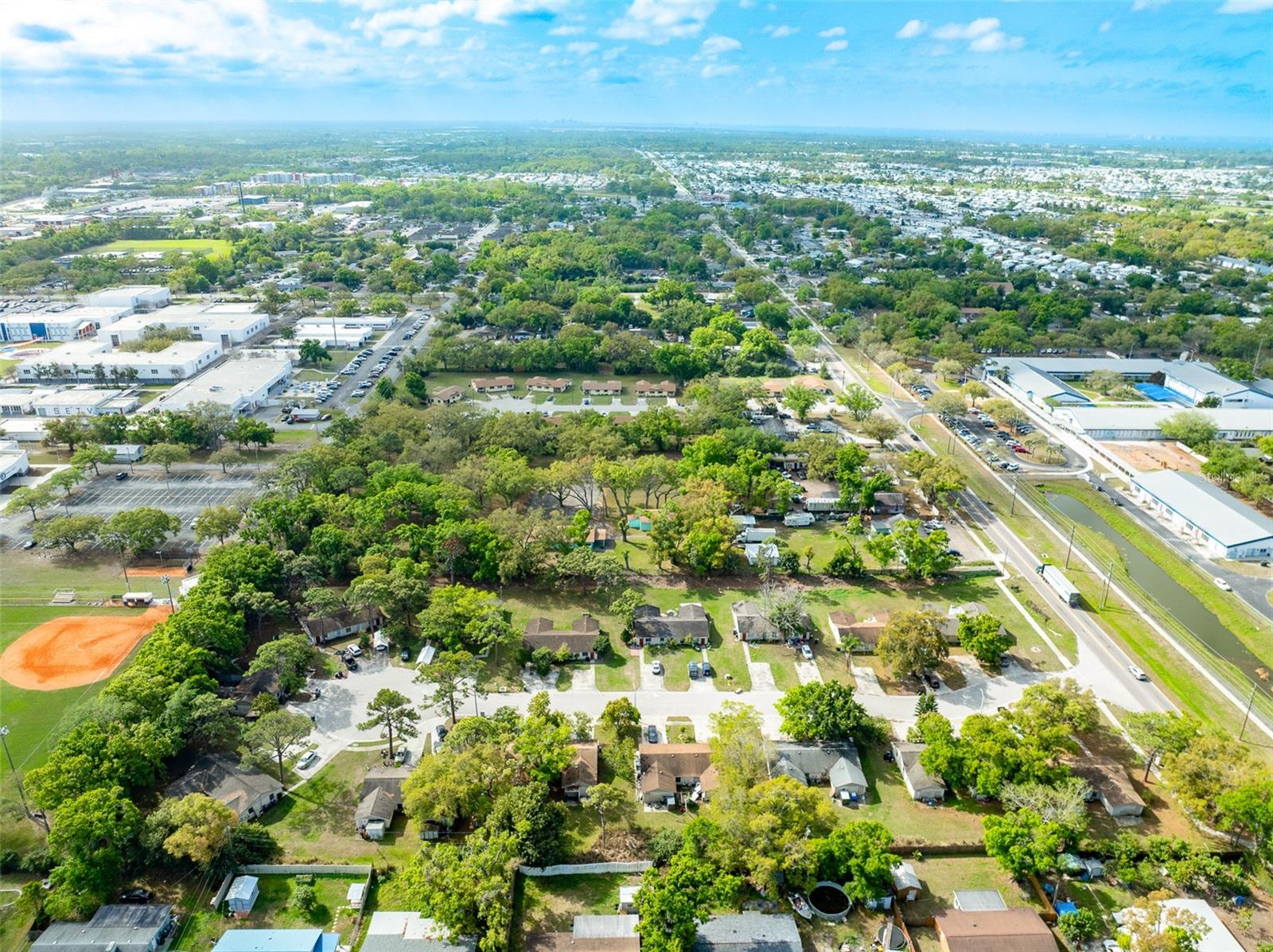 Image 9 of 29 For 904 33rd Avenue E