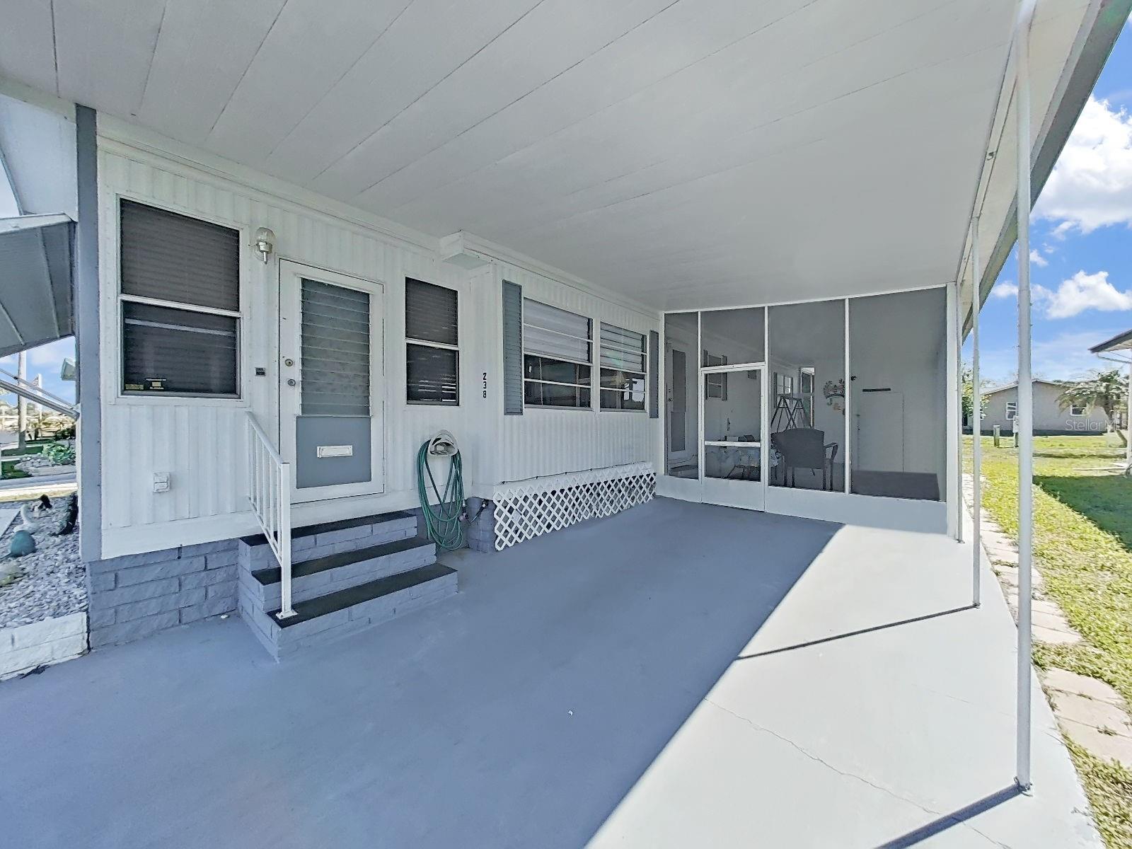 Listing photo id 1 for 9900 Ulmerton Road 238