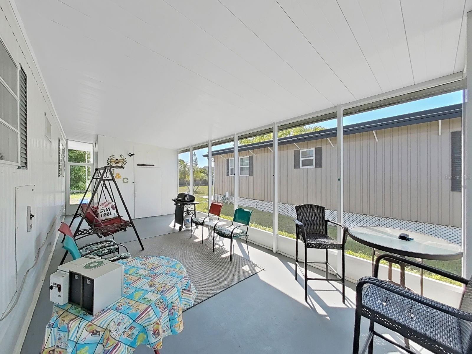 Listing photo id 2 for 9900 Ulmerton Road 238