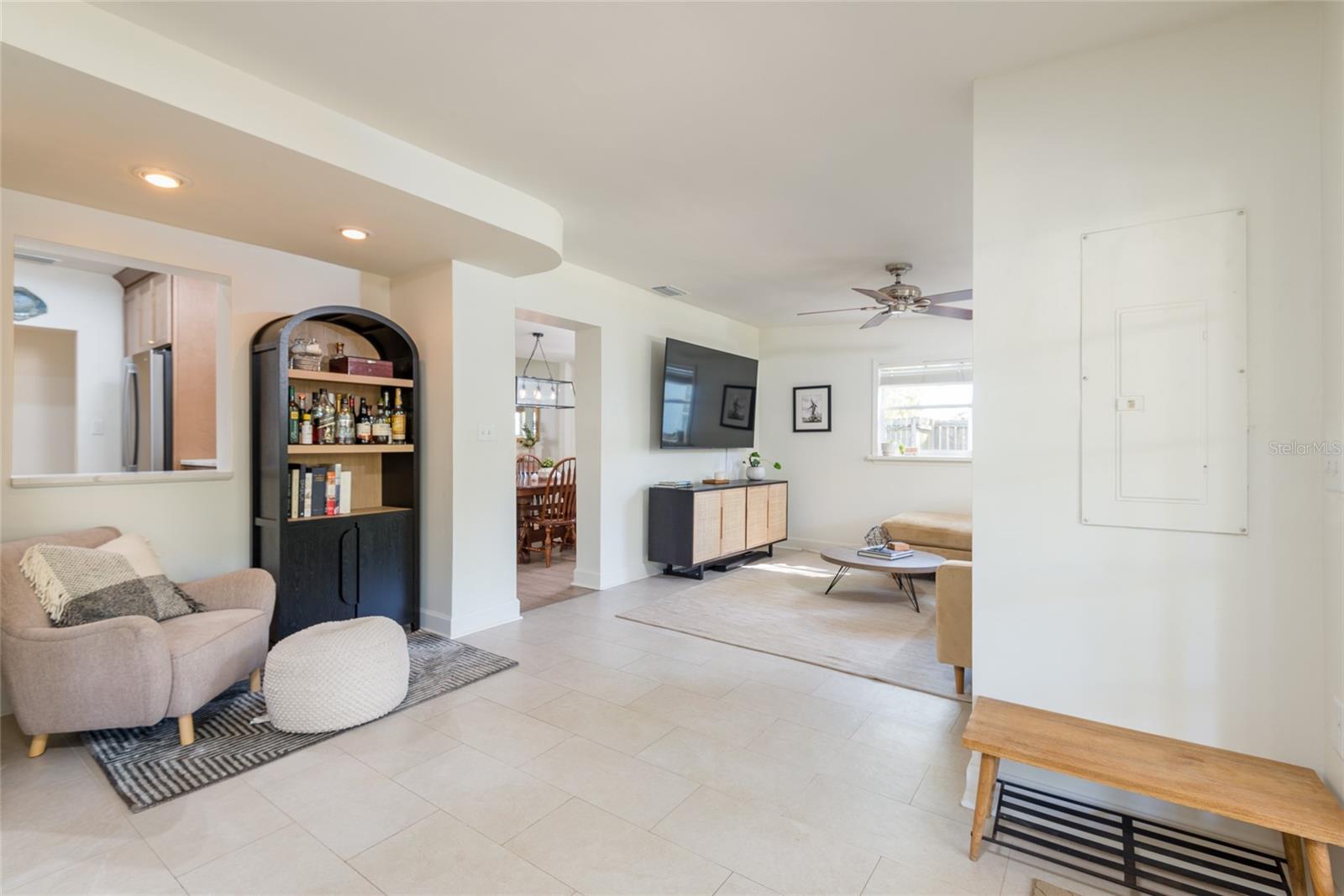 Image 11 of 43 For 4704 El Prado Boulevard