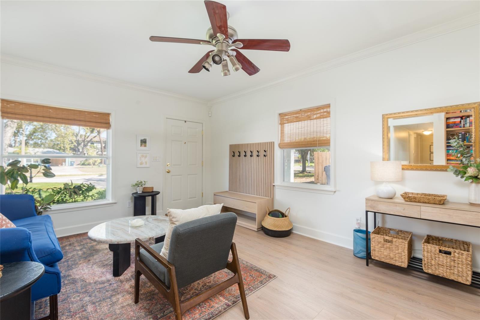 Image 4 of 43 For 4704 El Prado Boulevard