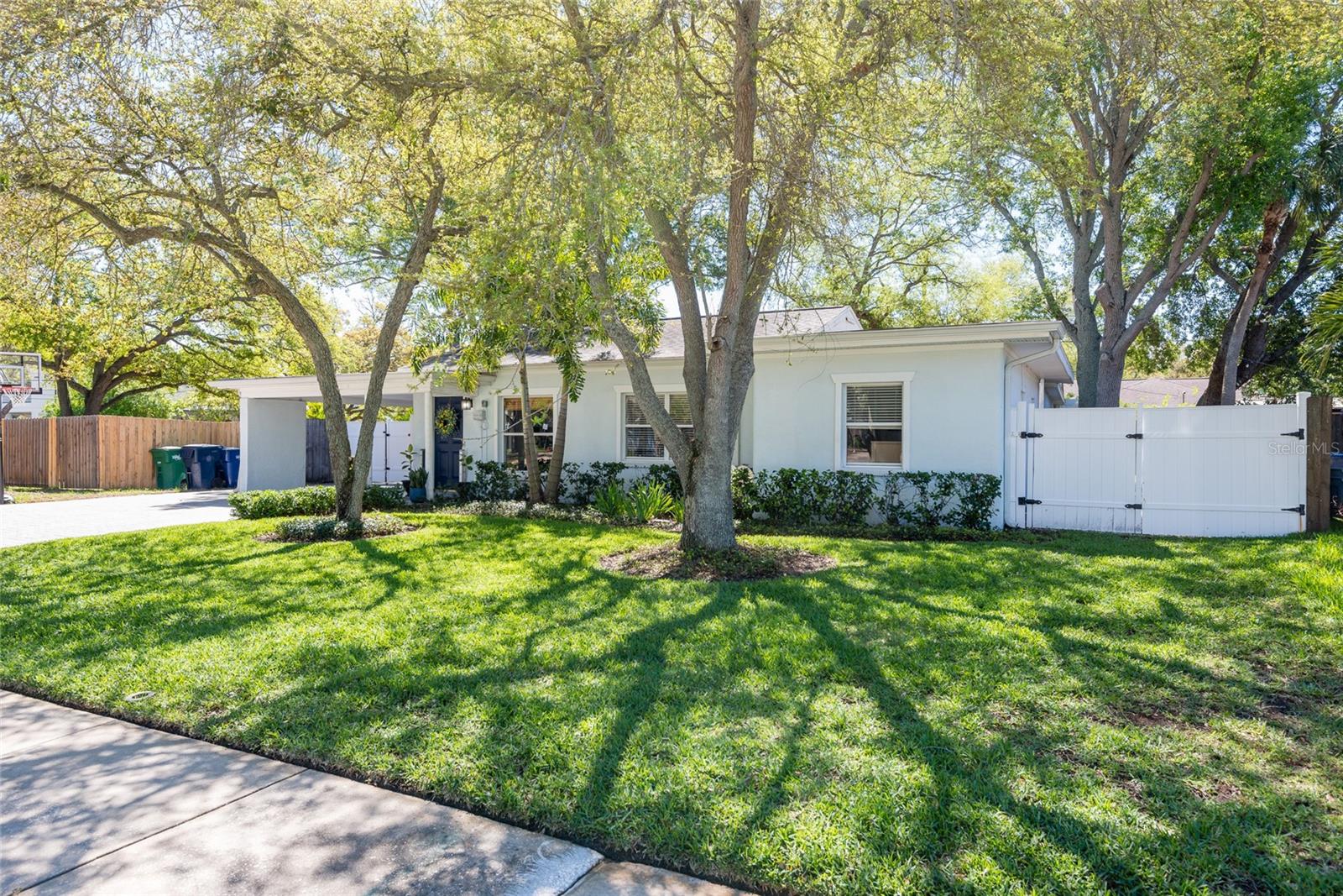 Image 42 of 43 For 4704 El Prado Boulevard