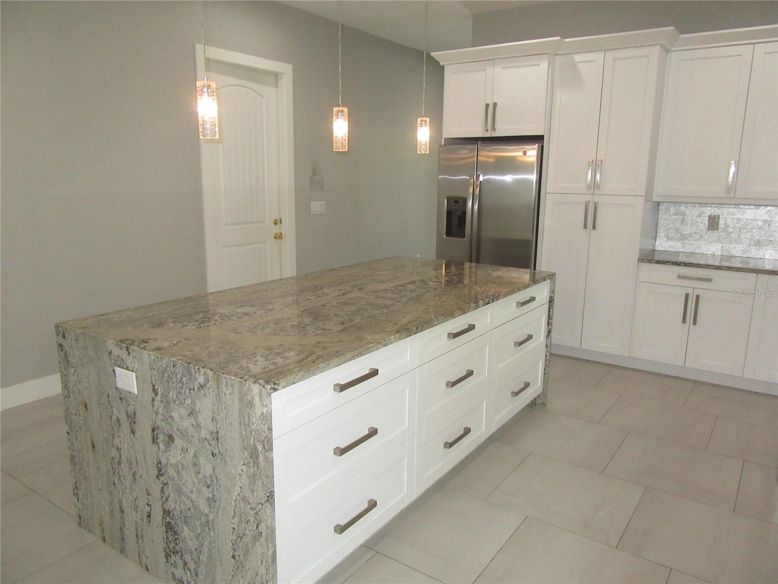 Image 10 of 35 For 105 Broad Street