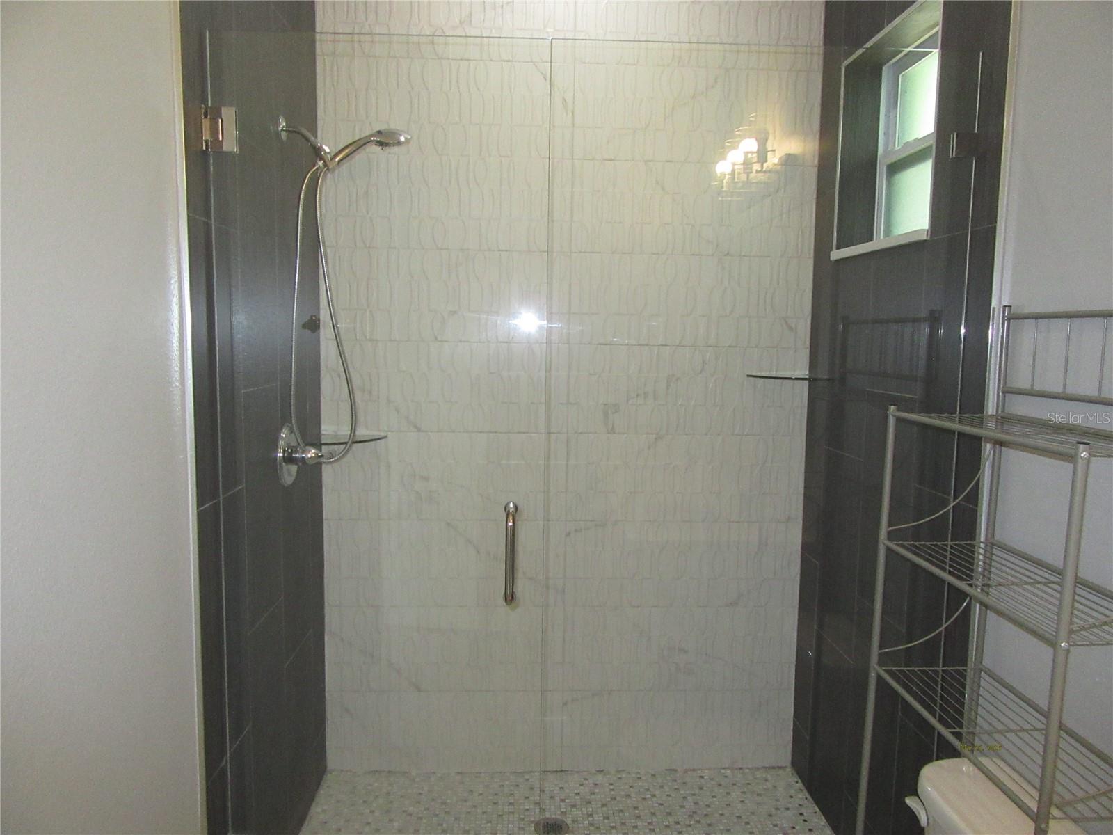 Image 18 of 35 For 105 Broad Street