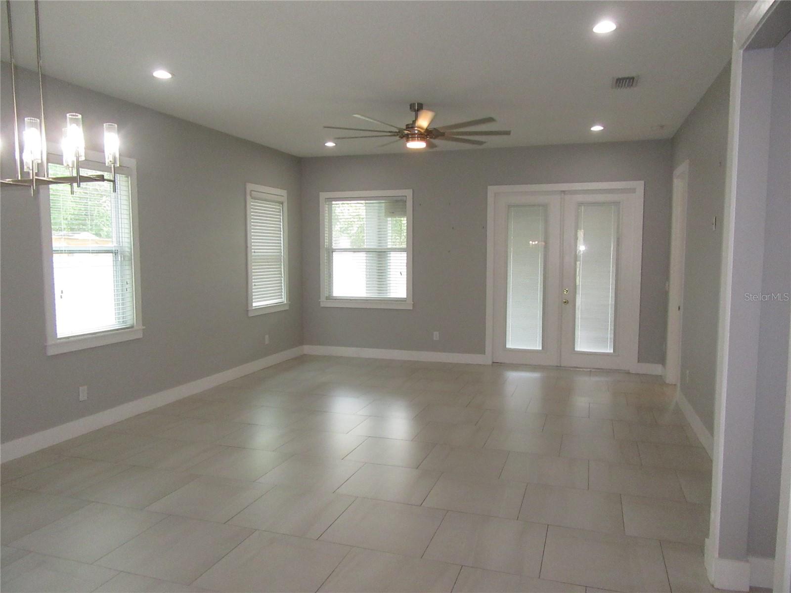 Image 6 of 35 For 105 Broad Street