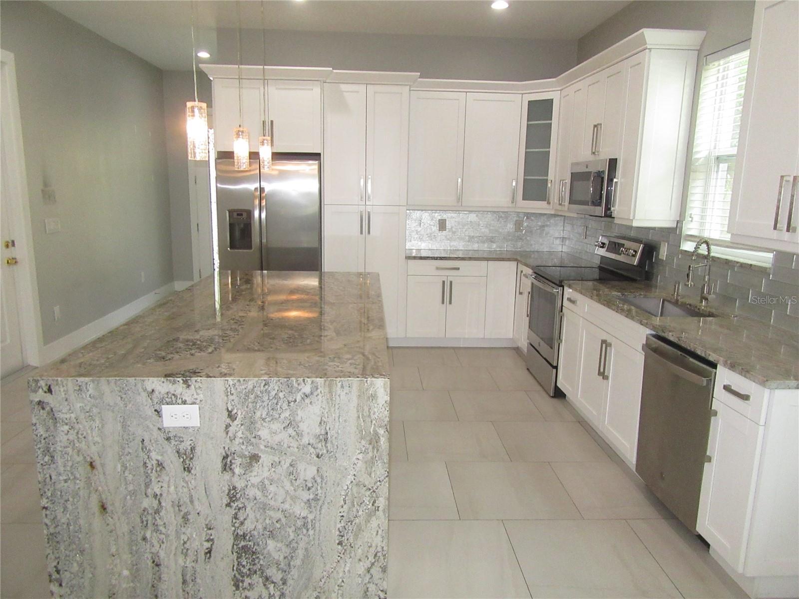 Image 8 of 35 For 105 Broad Street