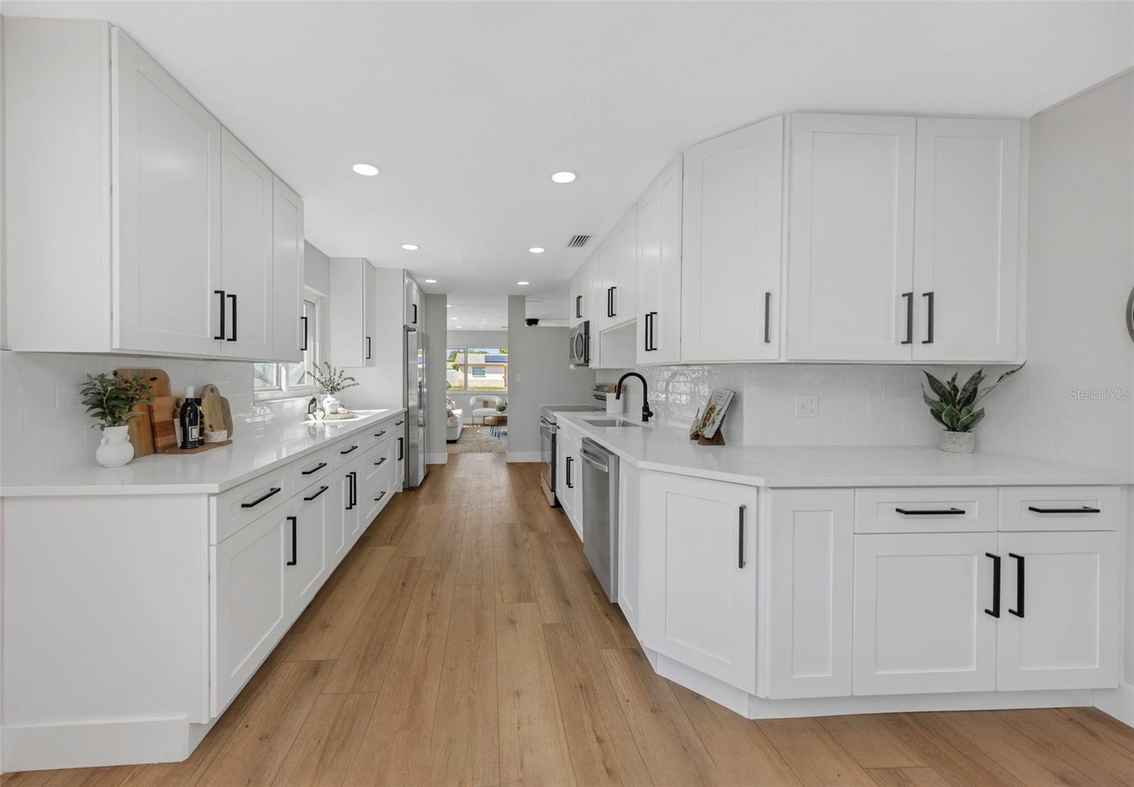 Image 11 of 59 For 5744 17th Avenue N