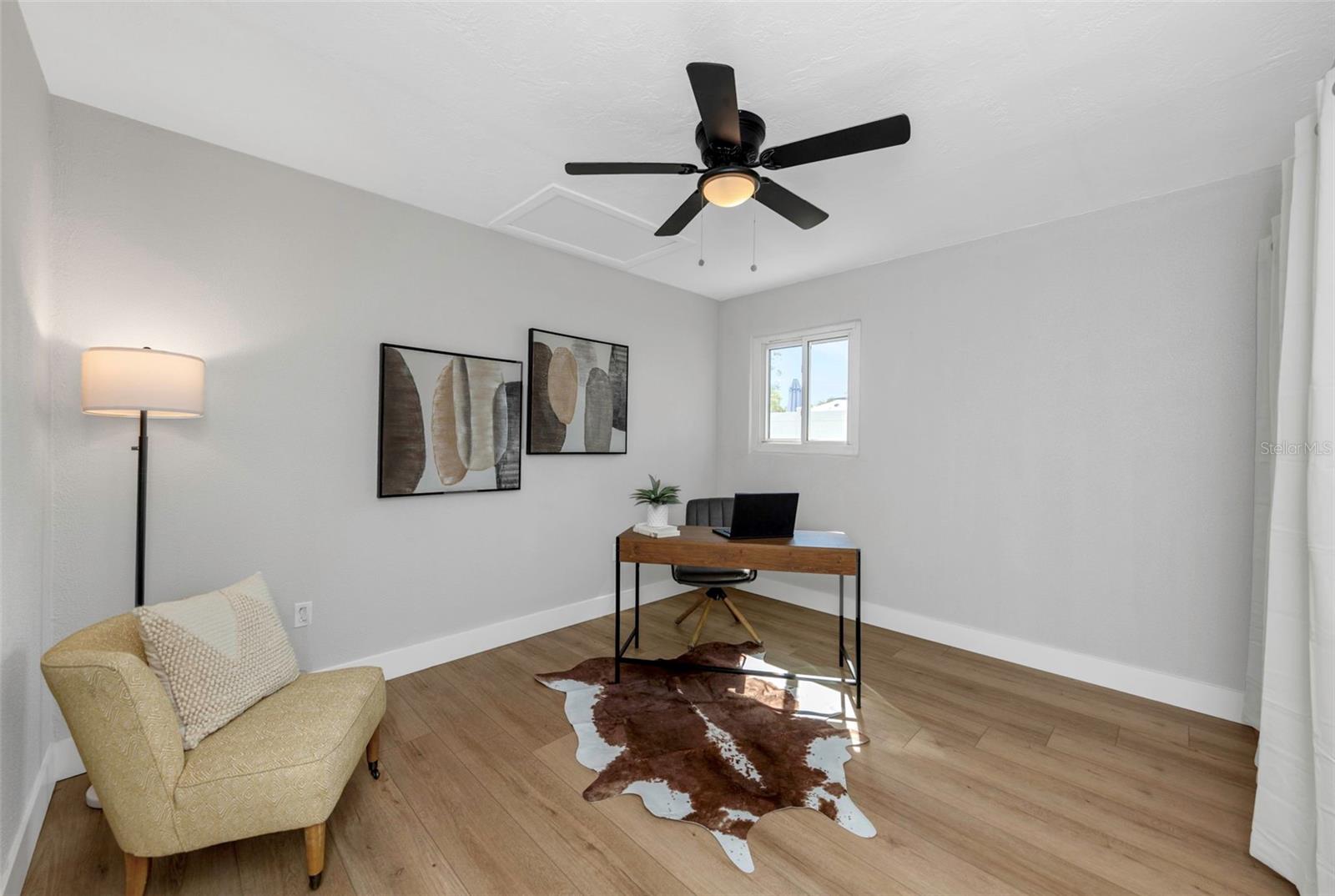 Image 18 of 59 For 5744 17th Avenue N