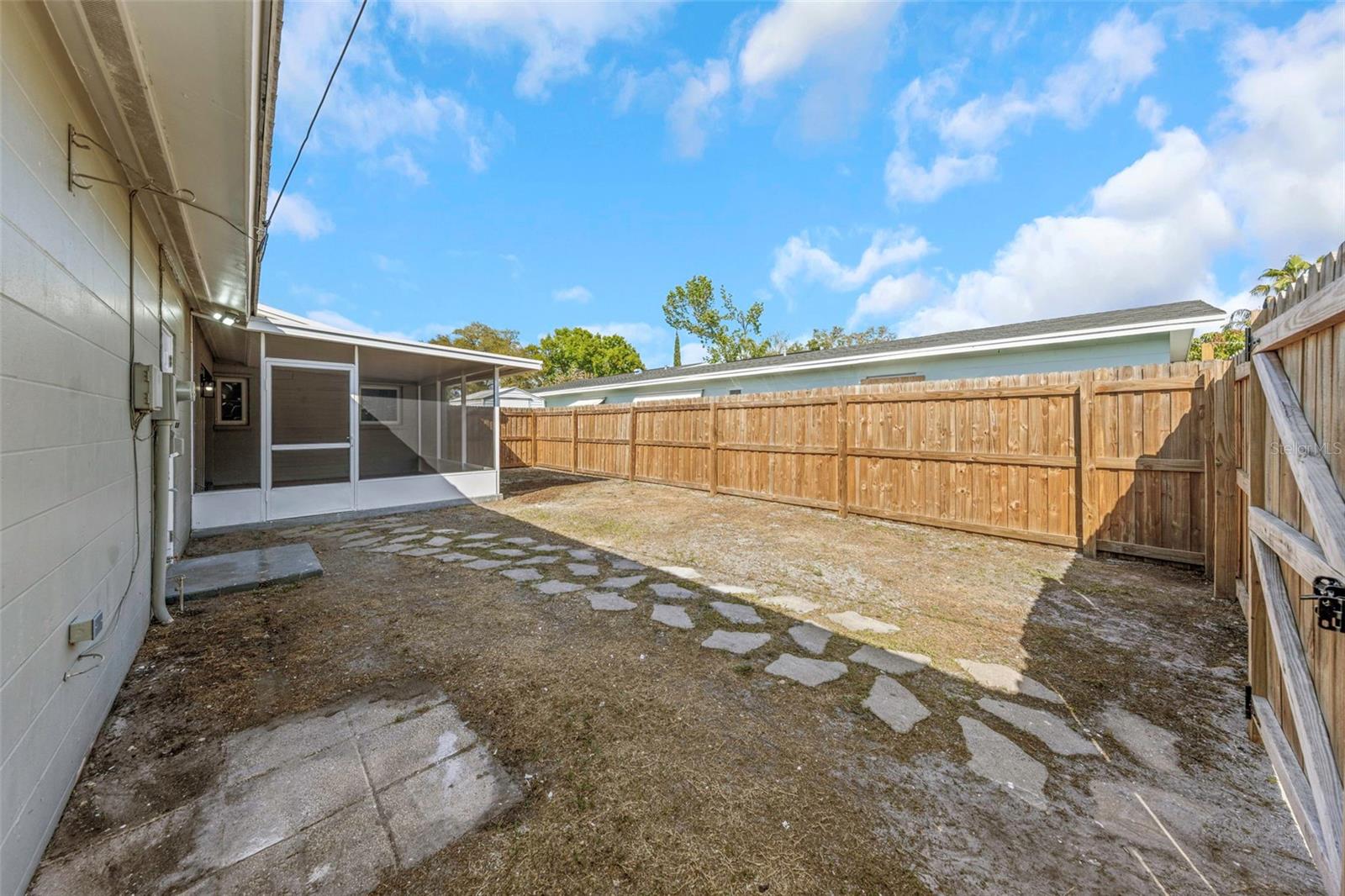 Image 38 of 59 For 5744 17th Avenue N