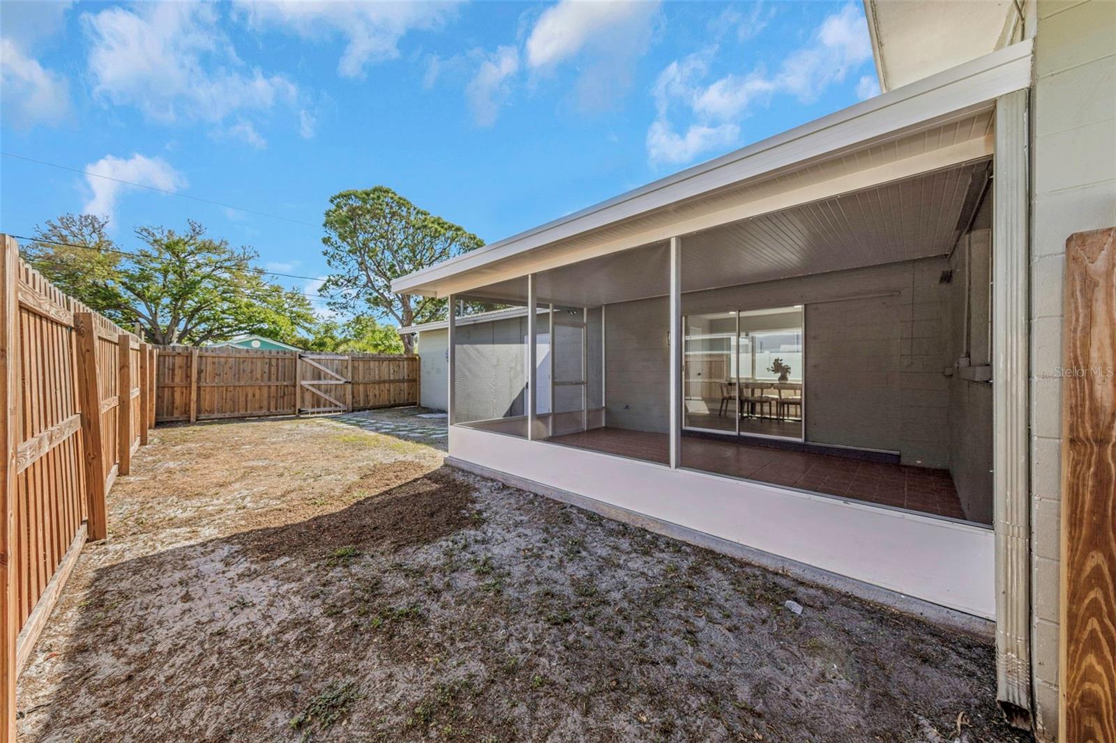 Image 40 of 59 For 5744 17th Avenue N