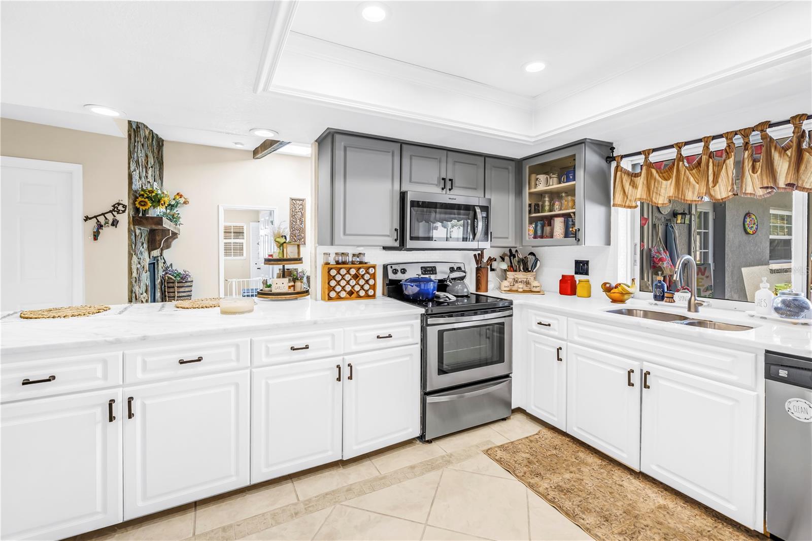 Image 16 of 56 For 12487 93rd Avenue