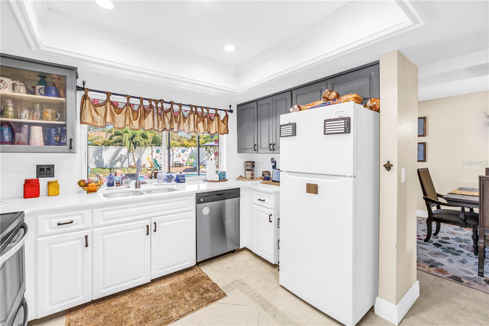 Image 17 of 56 For 12487 93rd Avenue