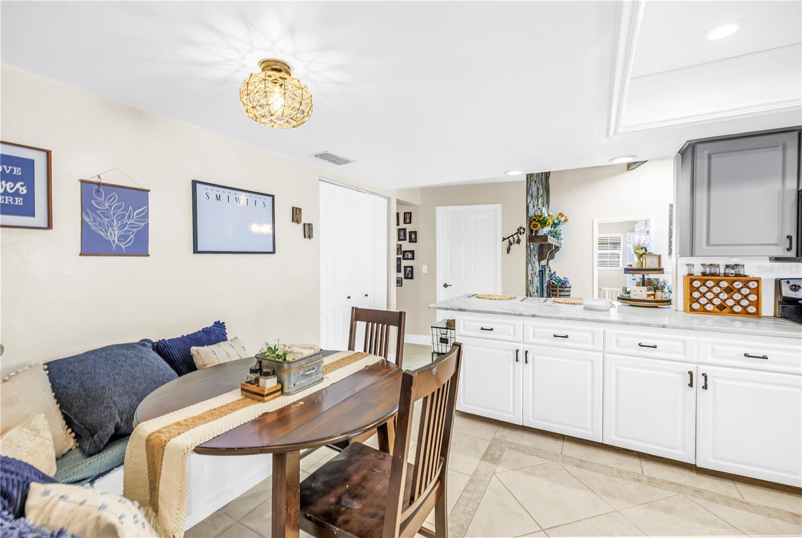 Image 19 of 56 For 12487 93rd Avenue