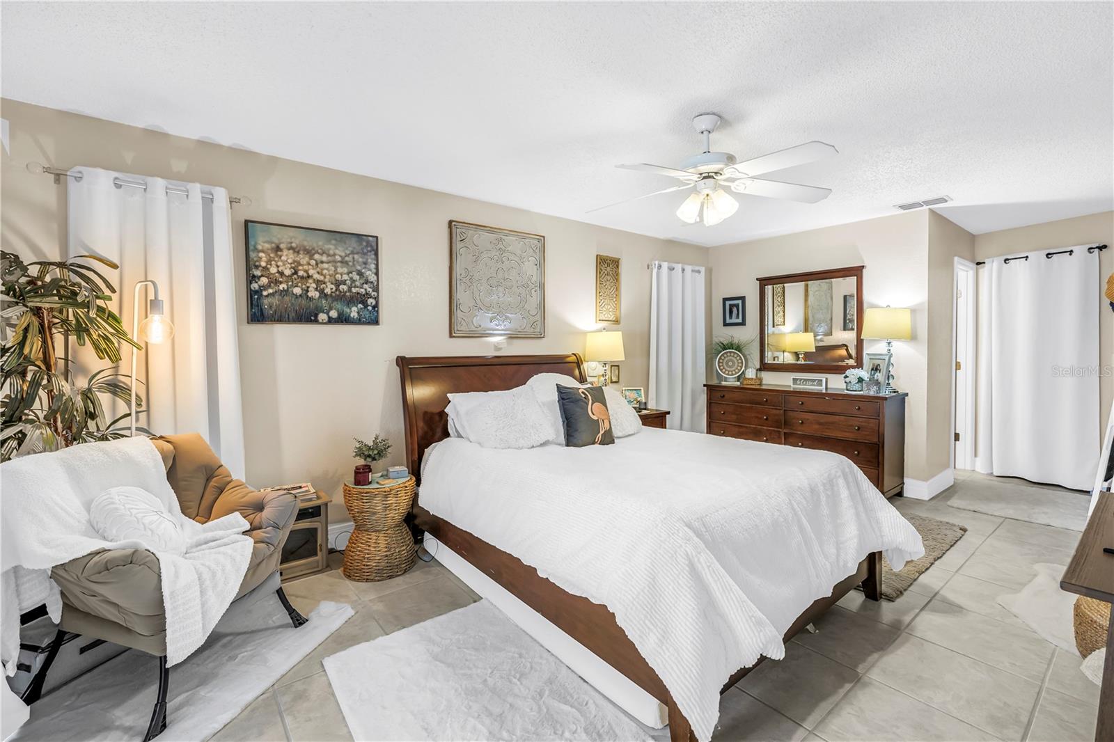 Image 21 of 56 For 12487 93rd Avenue