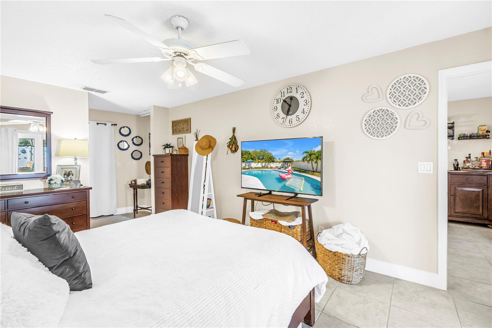 Image 22 of 56 For 12487 93rd Avenue