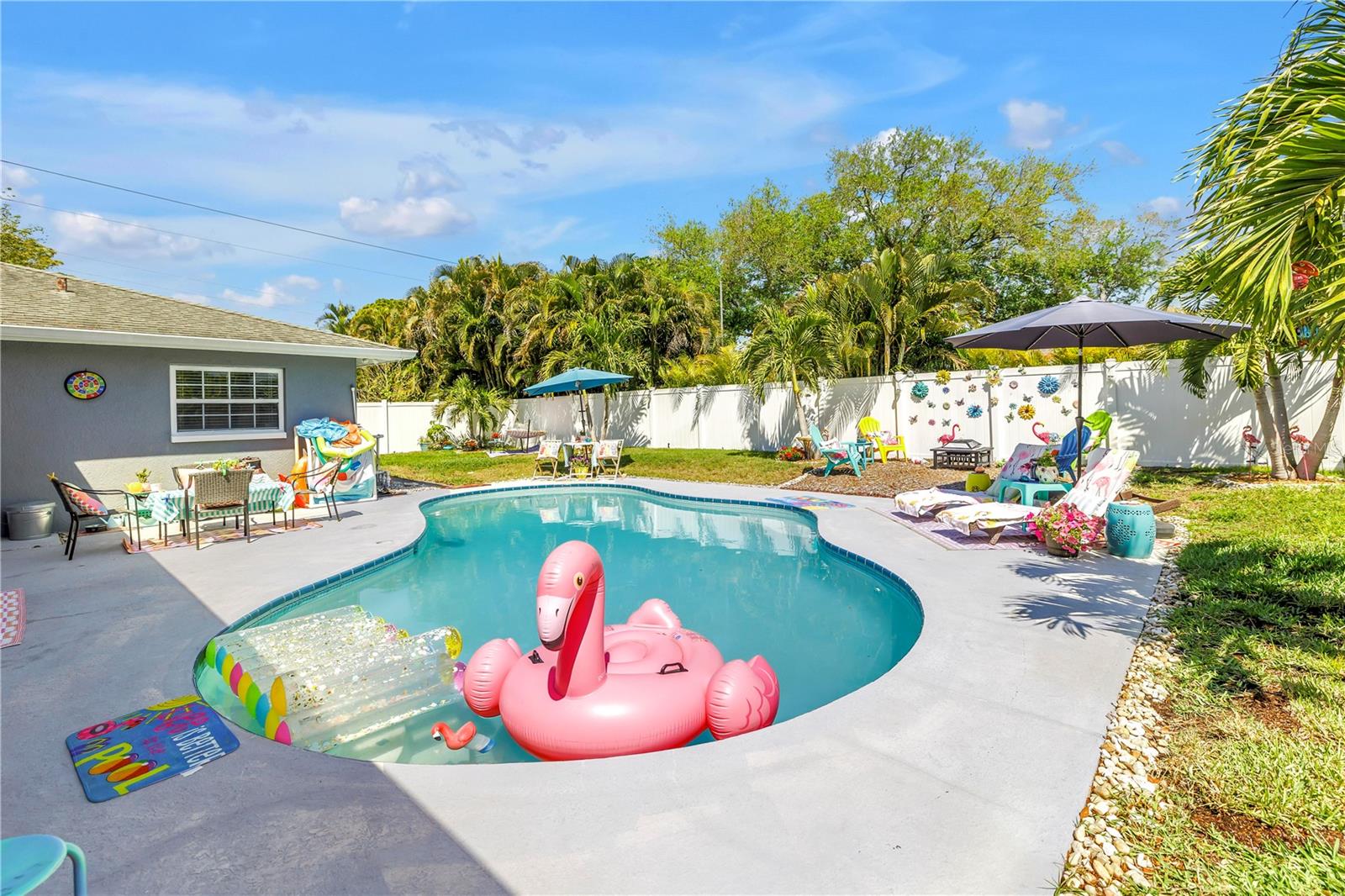 Image 37 of 56 For 12487 93rd Avenue