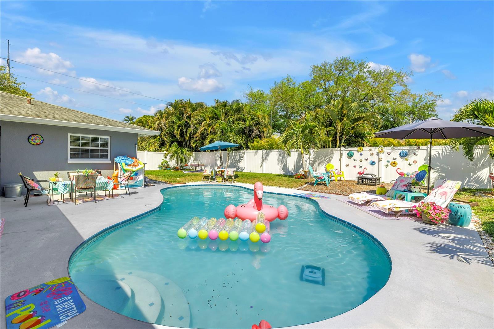 Image 43 of 56 For 12487 93rd Avenue