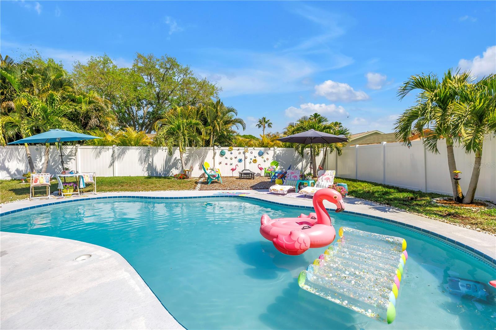 Image 44 of 56 For 12487 93rd Avenue