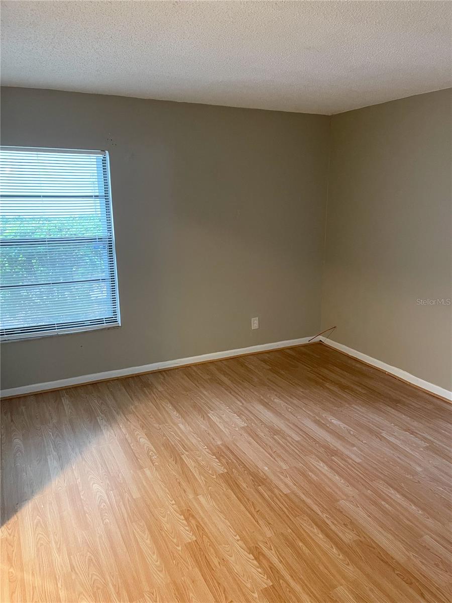 Listing photo id 18 for 4873 Puritan Circle 2401