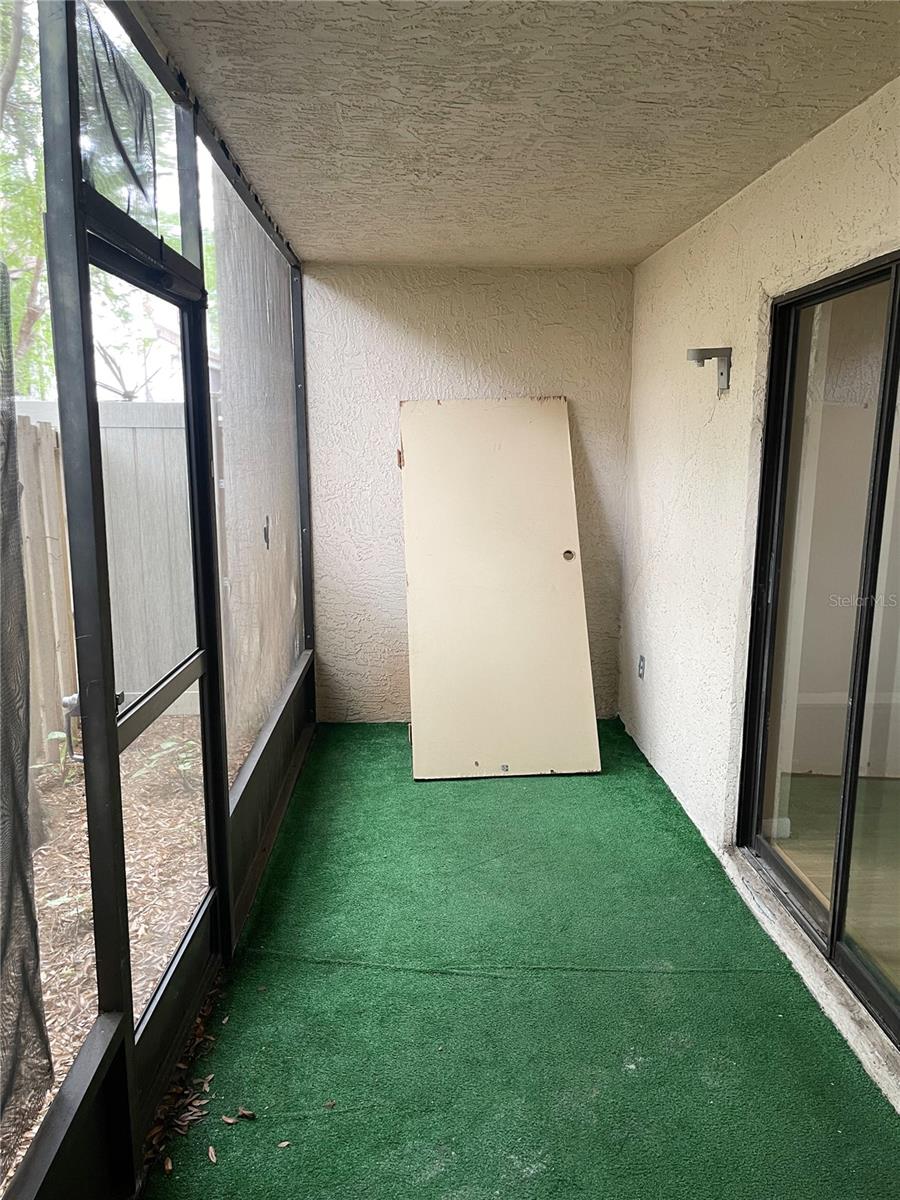 Listing photo id 24 for 4873 Puritan Circle 2401