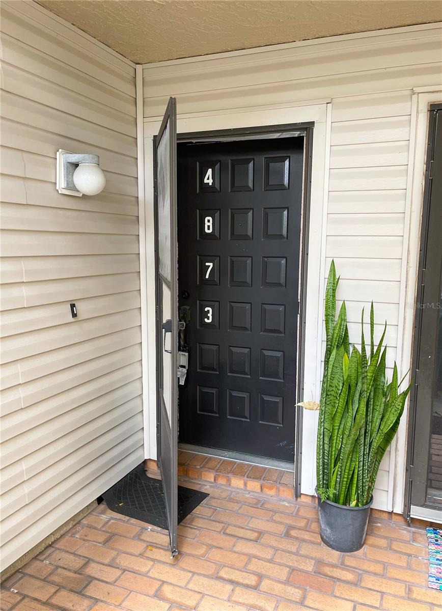 Listing photo id 1 for 4873 Puritan Circle 2401