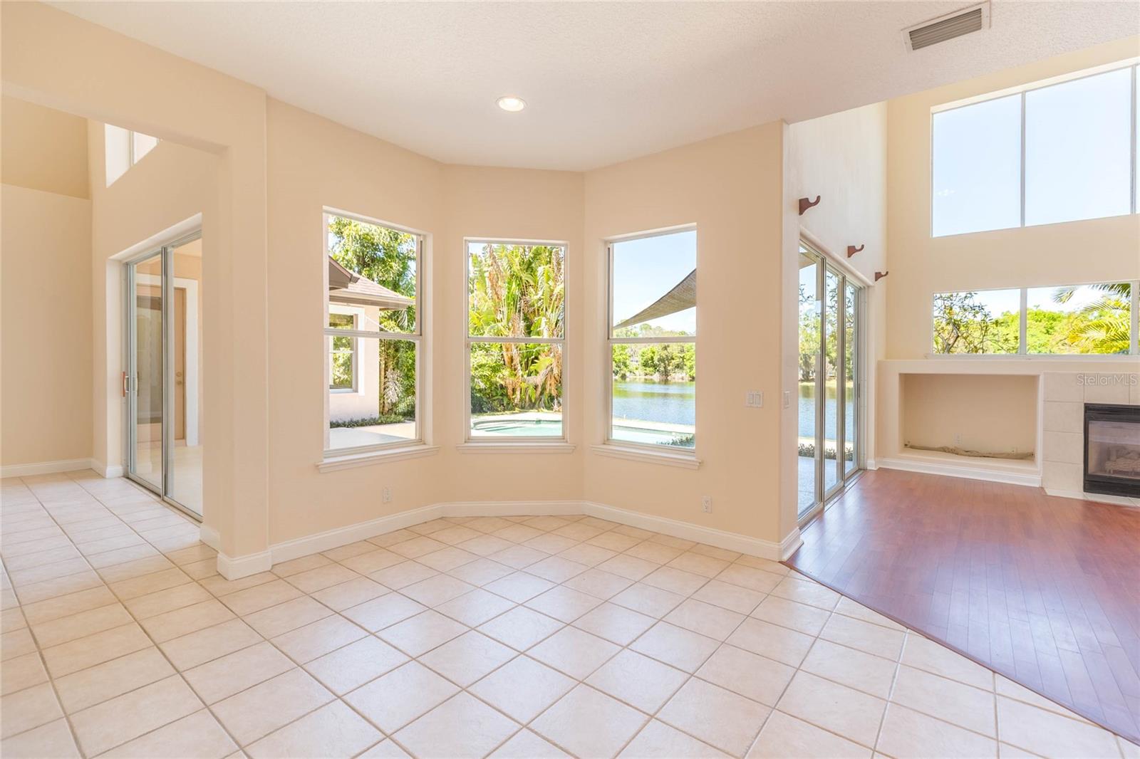 Image 11 of 77 For 16531 Hutchison Road