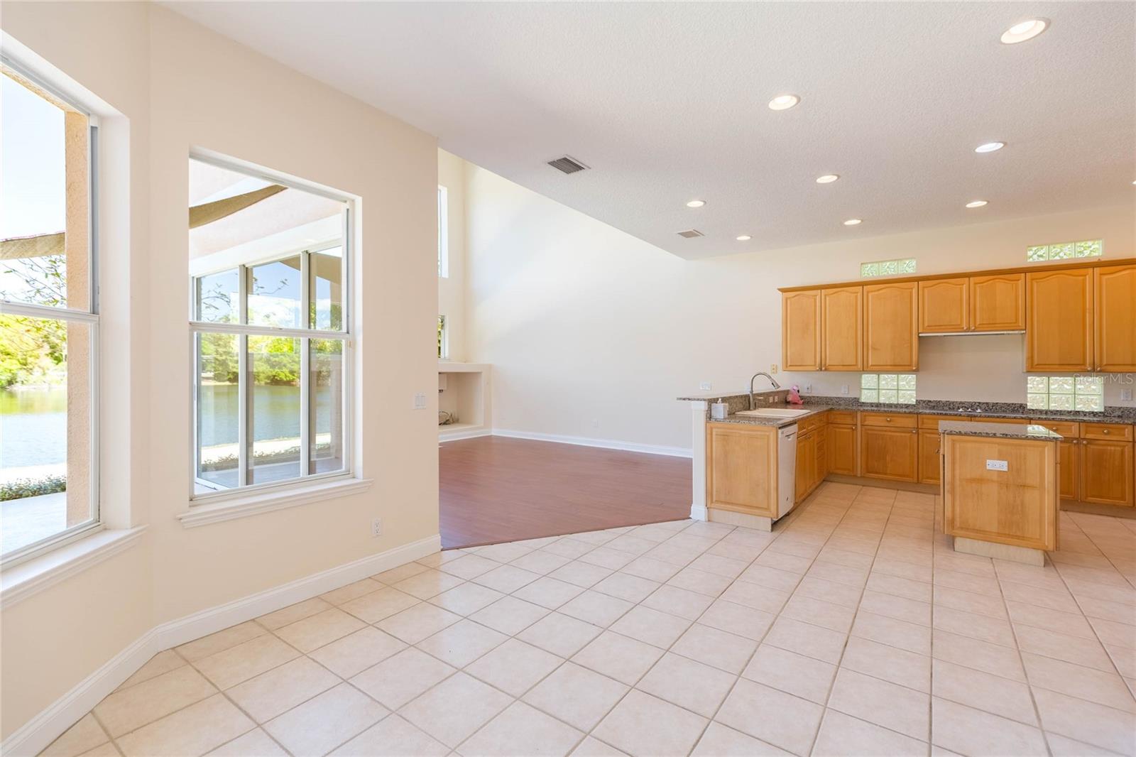 Image 13 of 77 For 16531 Hutchison Road