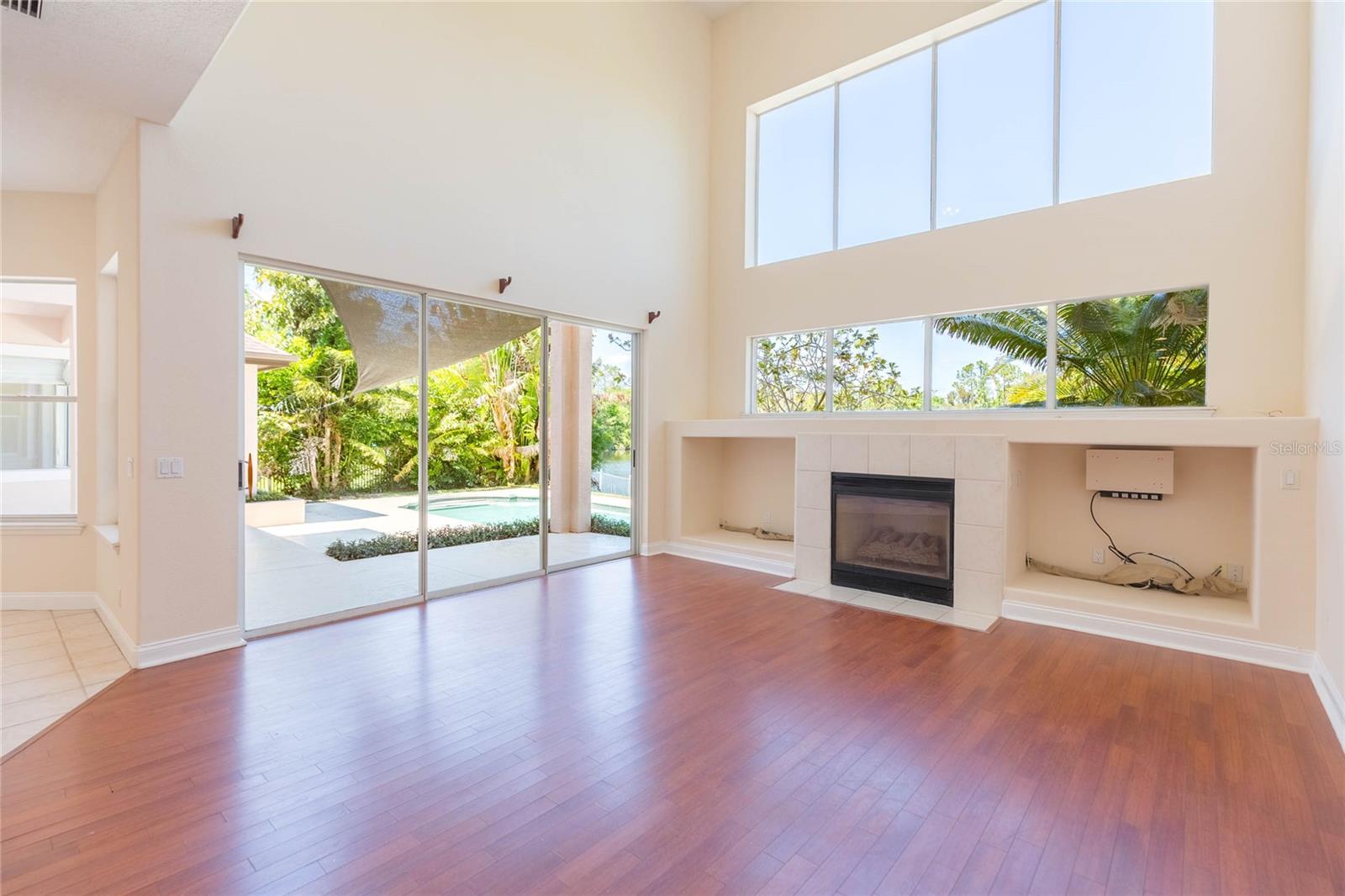 Image 20 of 77 For 16531 Hutchison Road