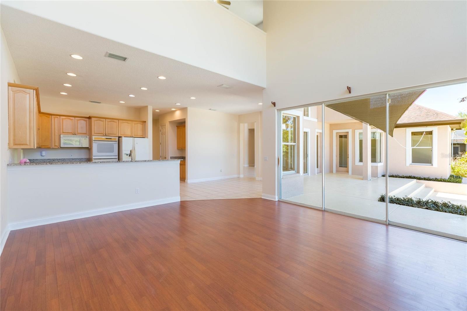 Image 21 of 77 For 16531 Hutchison Road