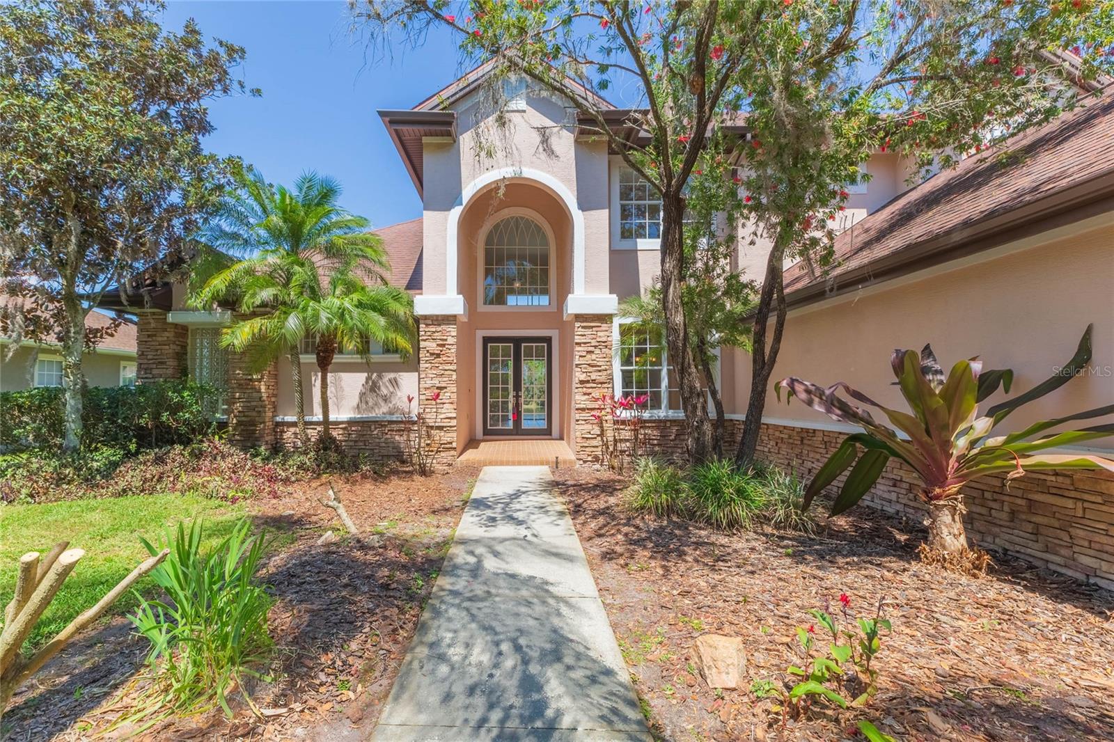 Image 4 of 77 For 16531 Hutchison Road