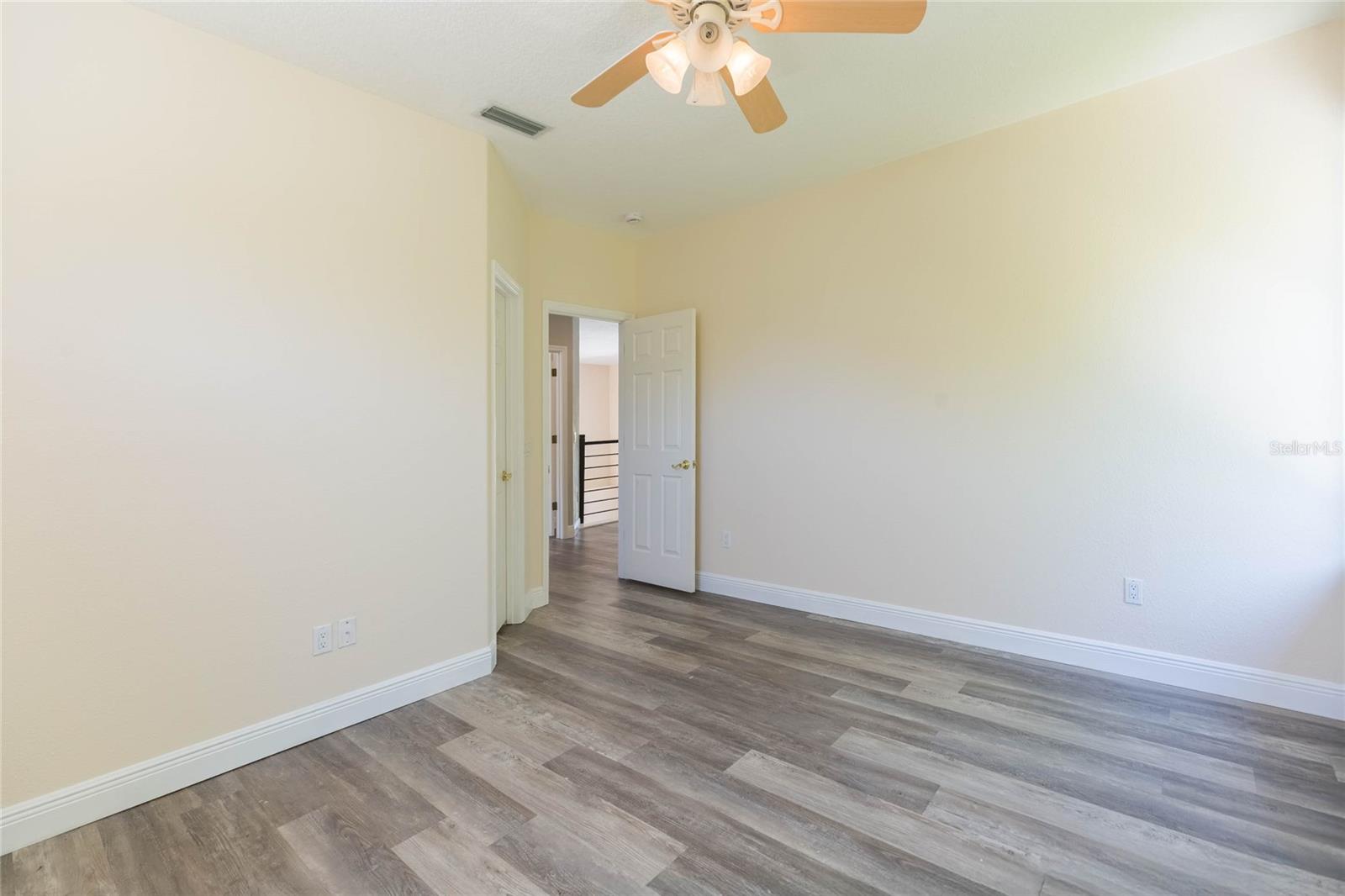 Image 48 of 77 For 16531 Hutchison Road