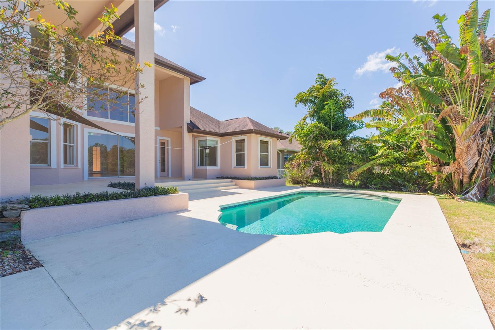 Image 58 of 77 For 16531 Hutchison Road