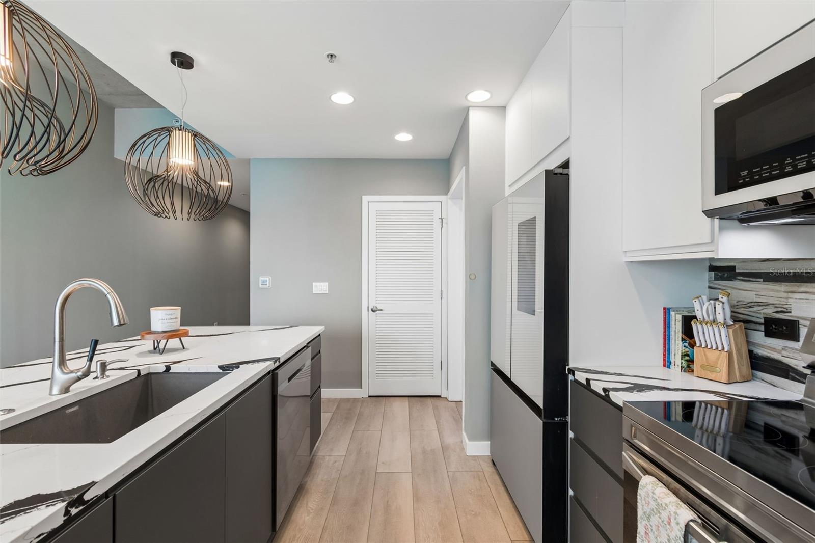 Image 11 of 70 For 777 Ashley Drive 2313