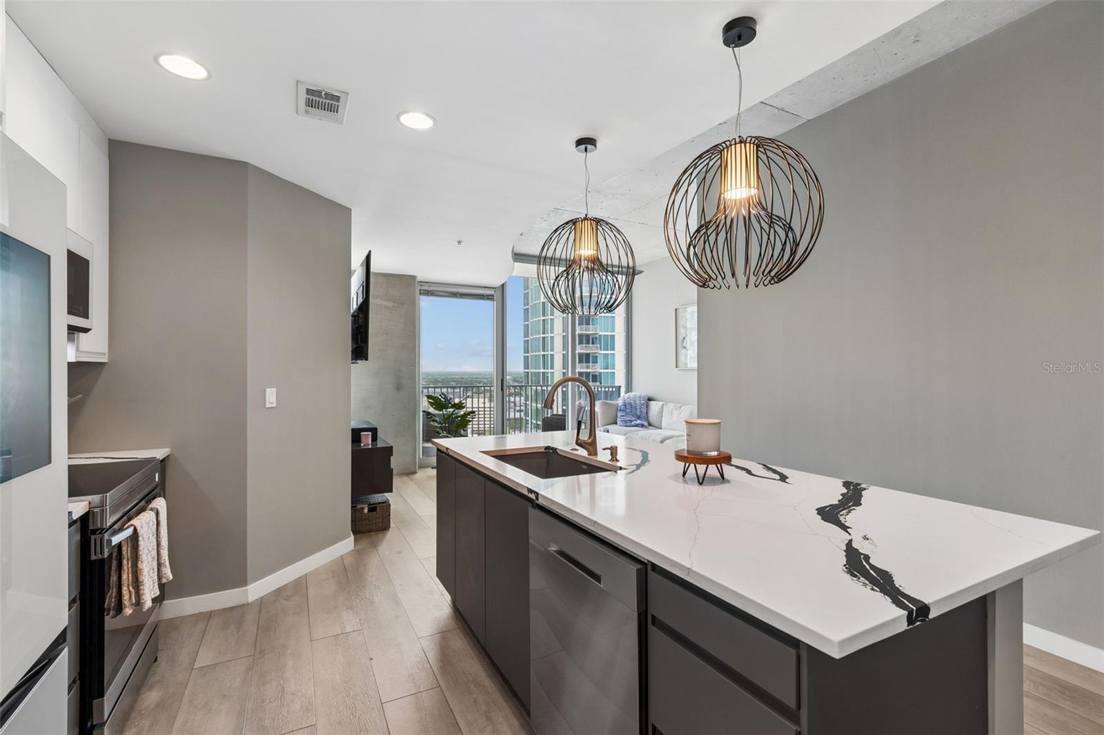 Image 6 of 70 For 777 Ashley Drive 2313