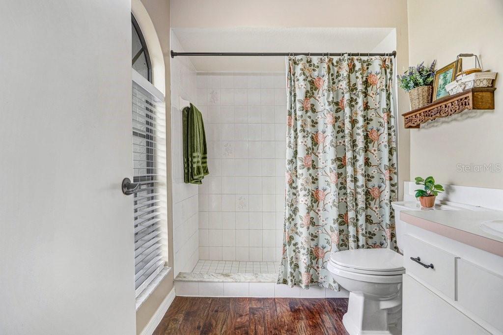 Listing photo id 16 for 8549 Pinafore Drive