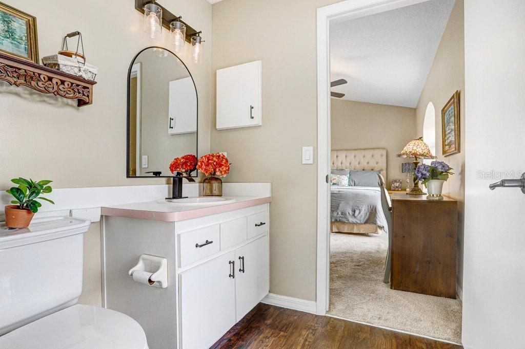 Listing photo id 17 for 8549 Pinafore Drive