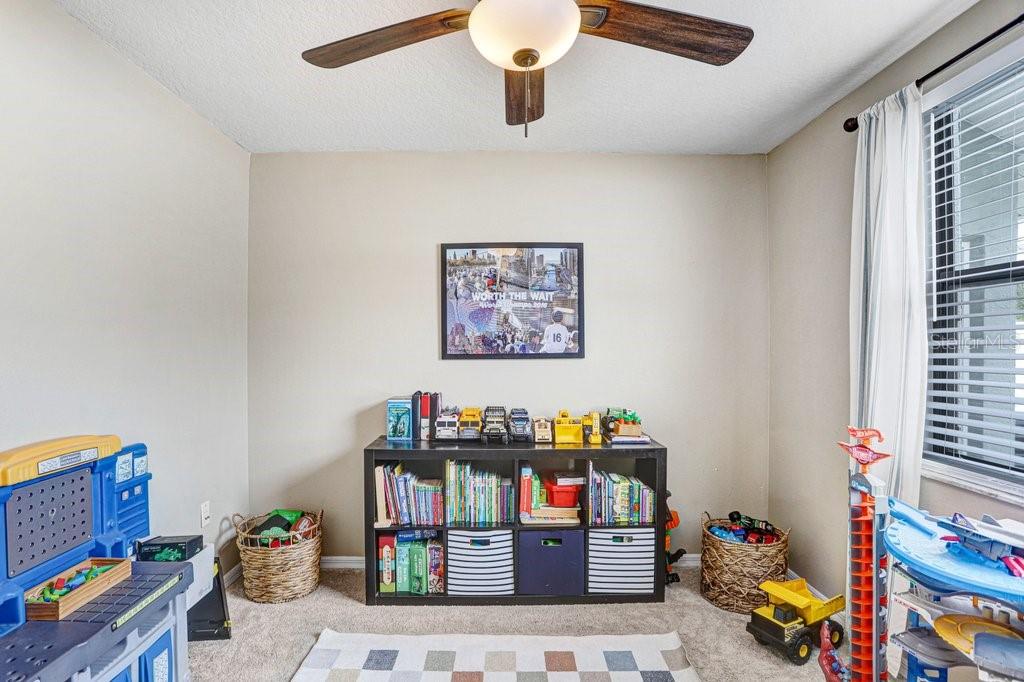 Listing photo id 21 for 8549 Pinafore Drive