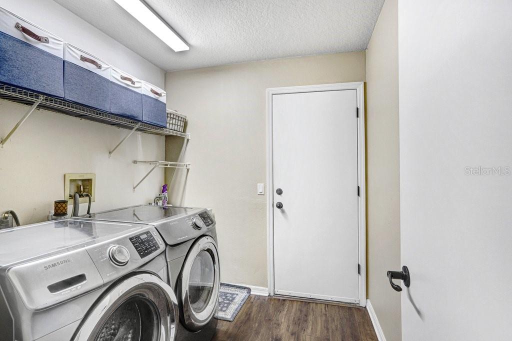 Listing photo id 23 for 8549 Pinafore Drive