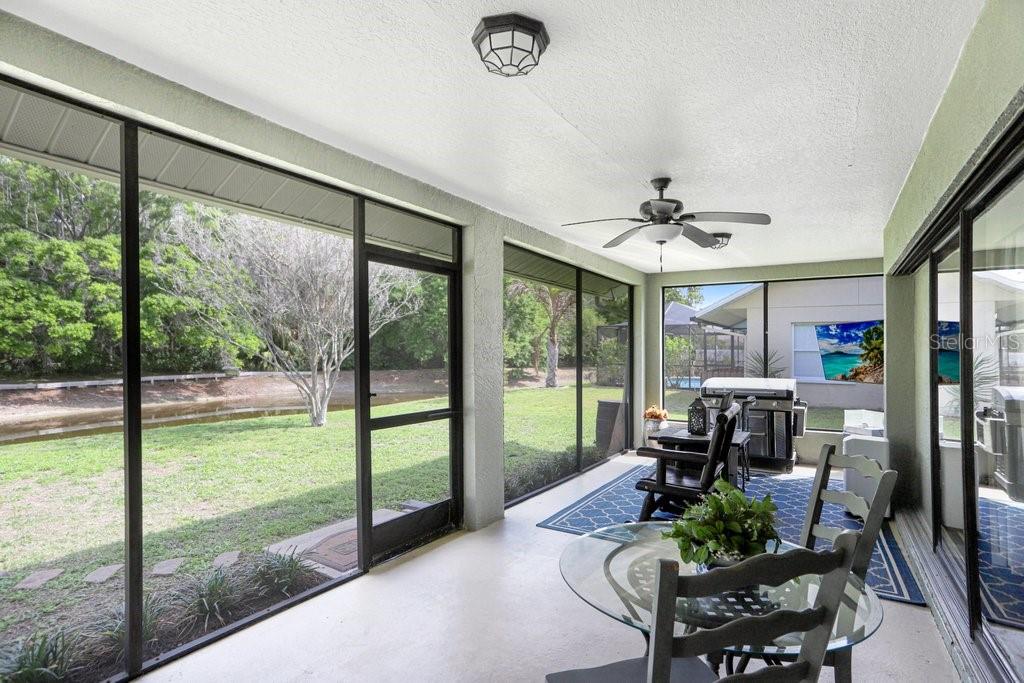 Listing photo id 25 for 8549 Pinafore Drive