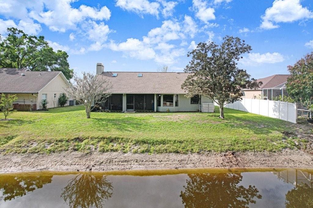 Listing photo id 29 for 8549 Pinafore Drive