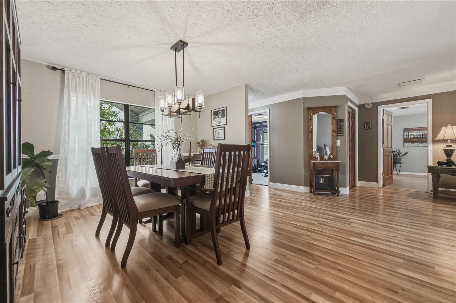 Image 19 of 73 For 25317 Tradewinds Drive