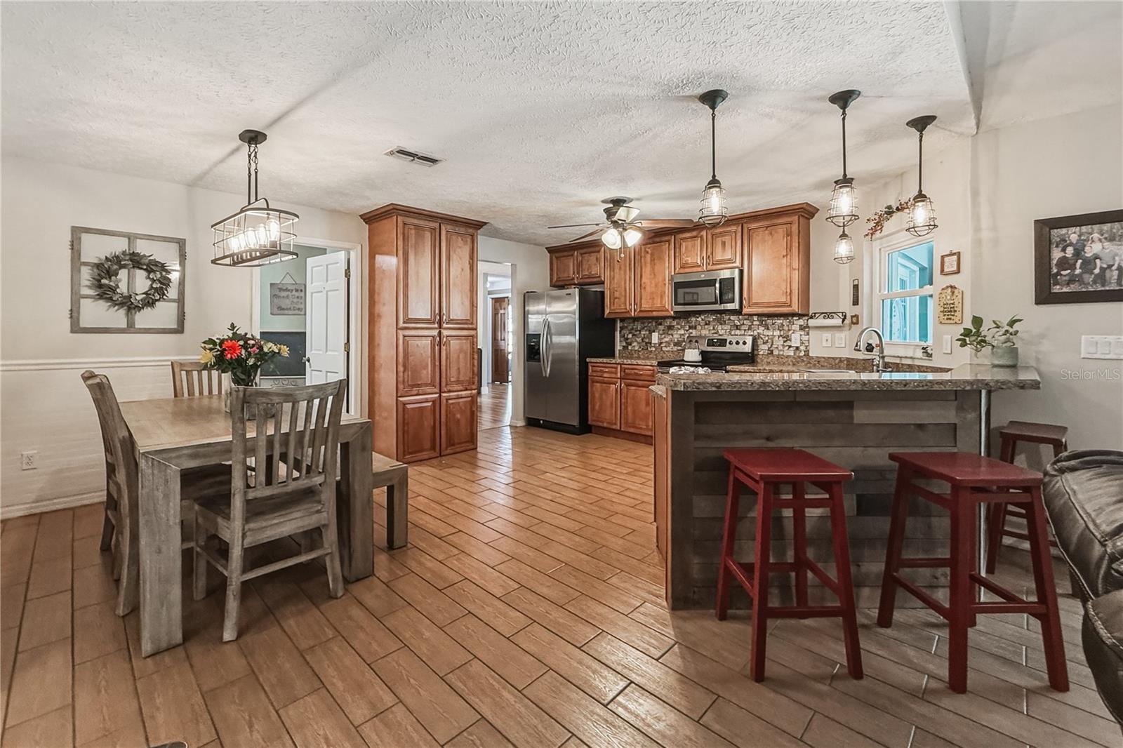 Image 21 of 73 For 25317 Tradewinds Drive