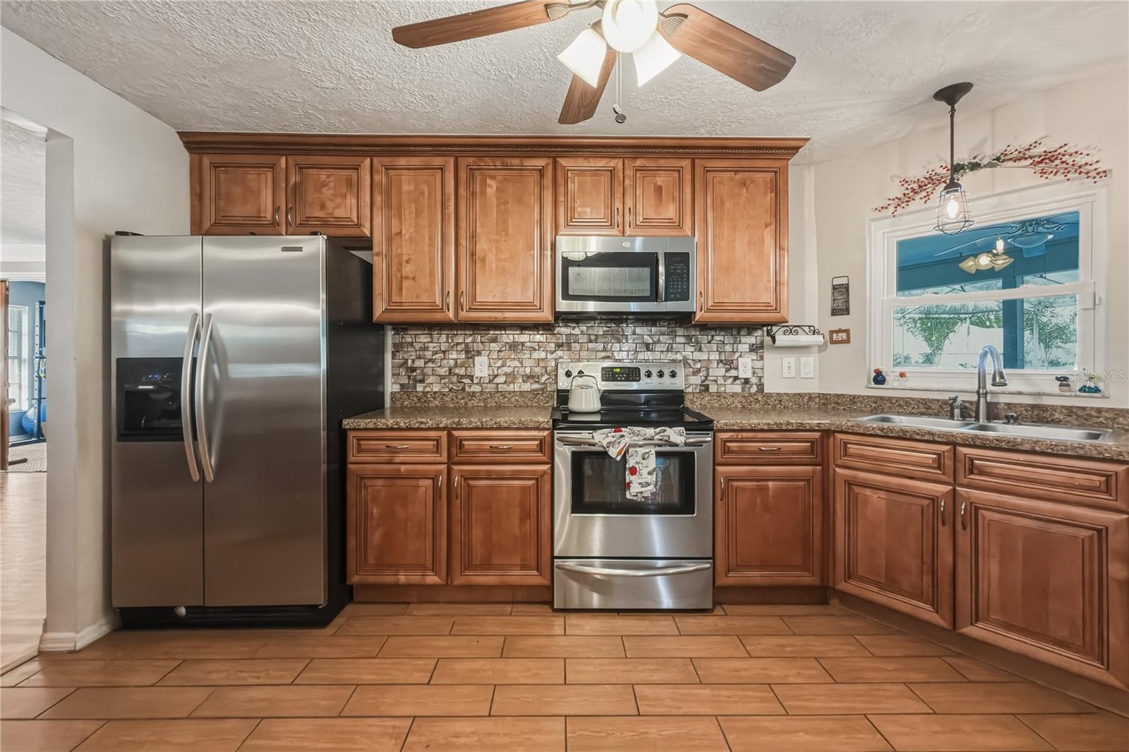 Image 24 of 73 For 25317 Tradewinds Drive