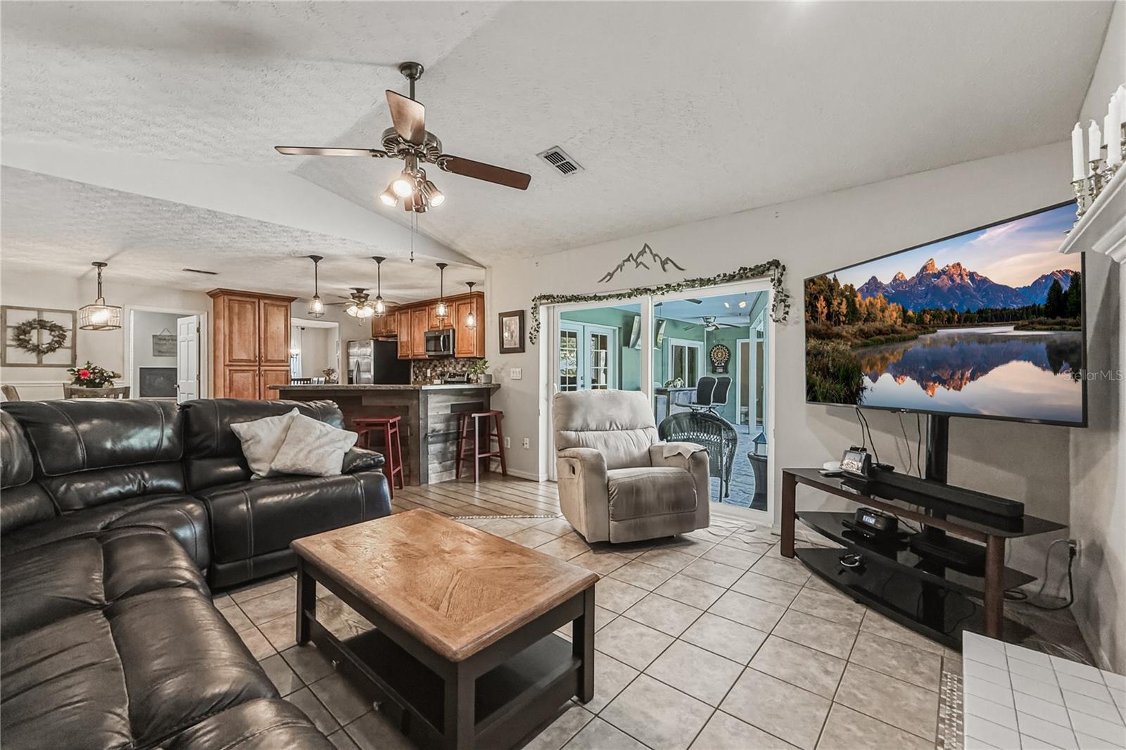 Image 30 of 73 For 25317 Tradewinds Drive