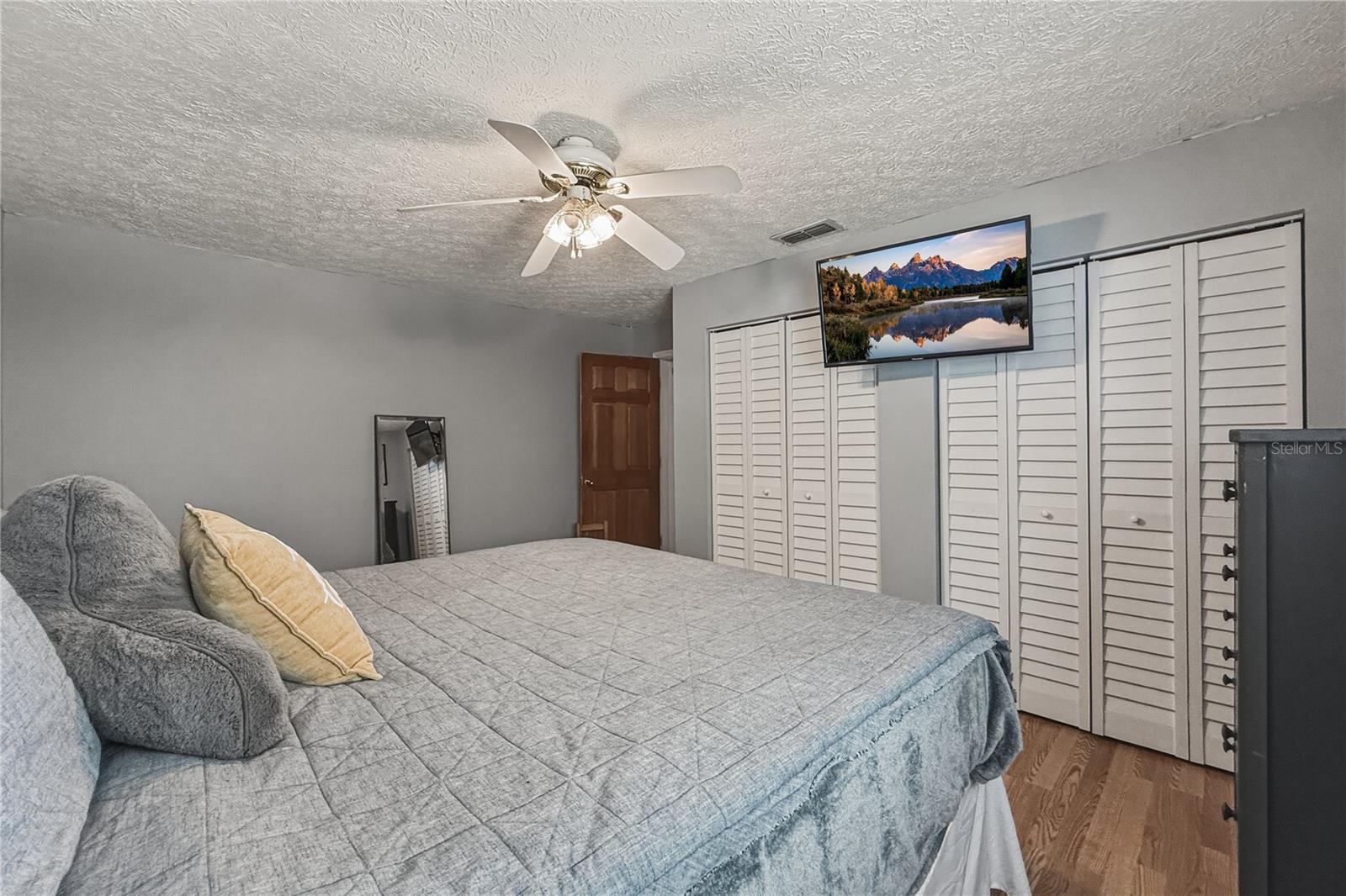 Image 55 of 73 For 25317 Tradewinds Drive