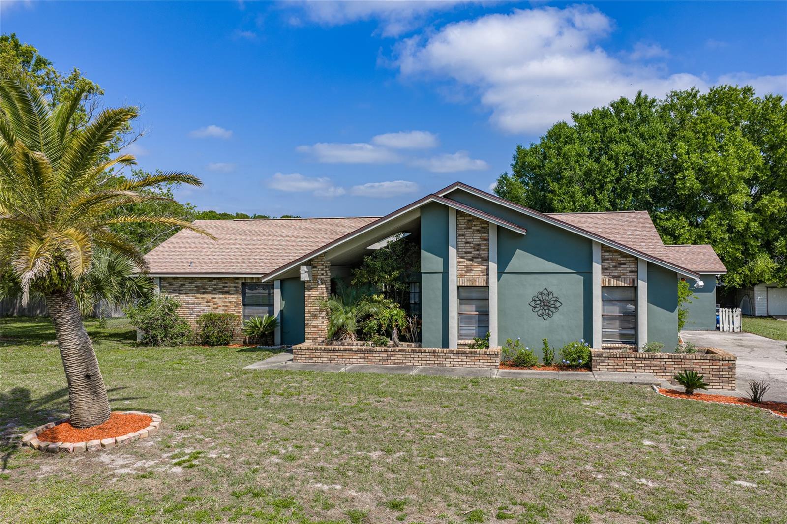 Image 8 of 73 For 25317 Tradewinds Drive