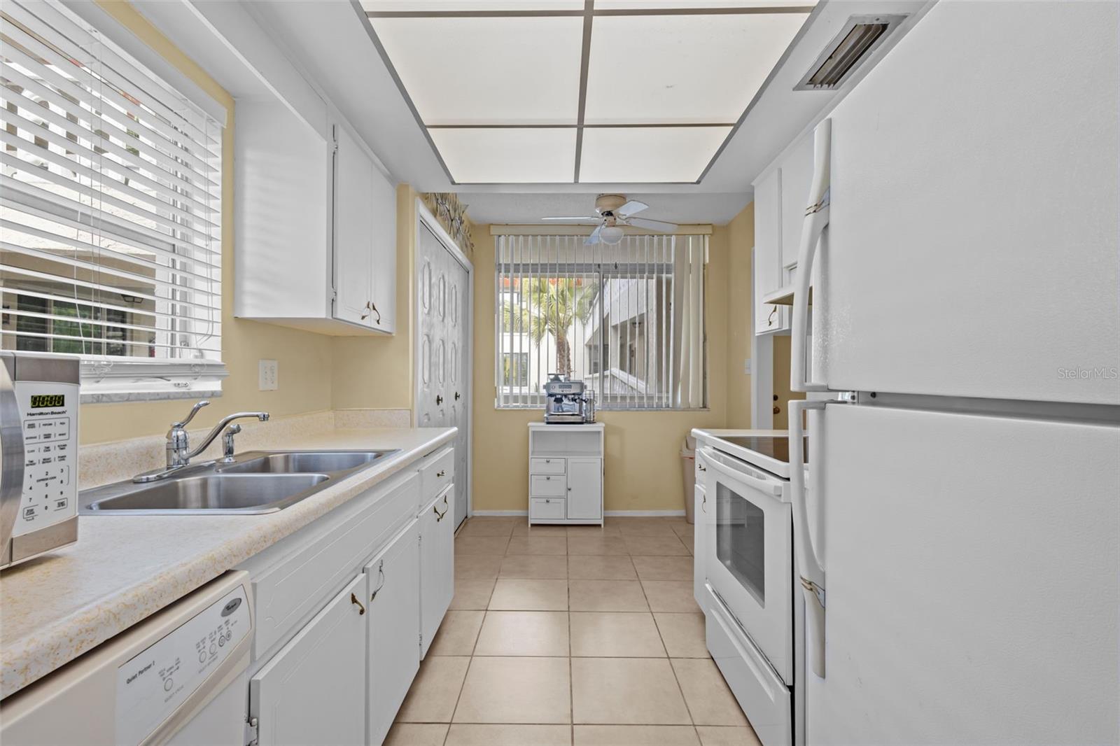 Image 11 of 26 For 1009 Pearce Drive 206