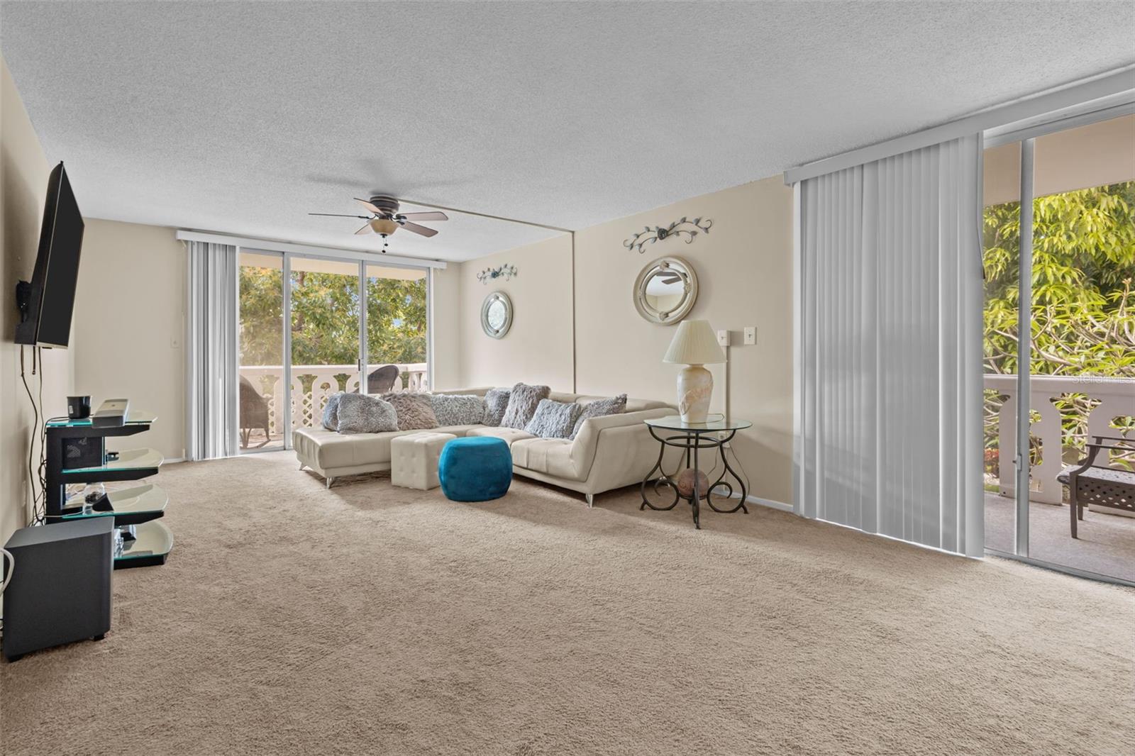 Image 5 of 26 For 1009 Pearce Drive 206