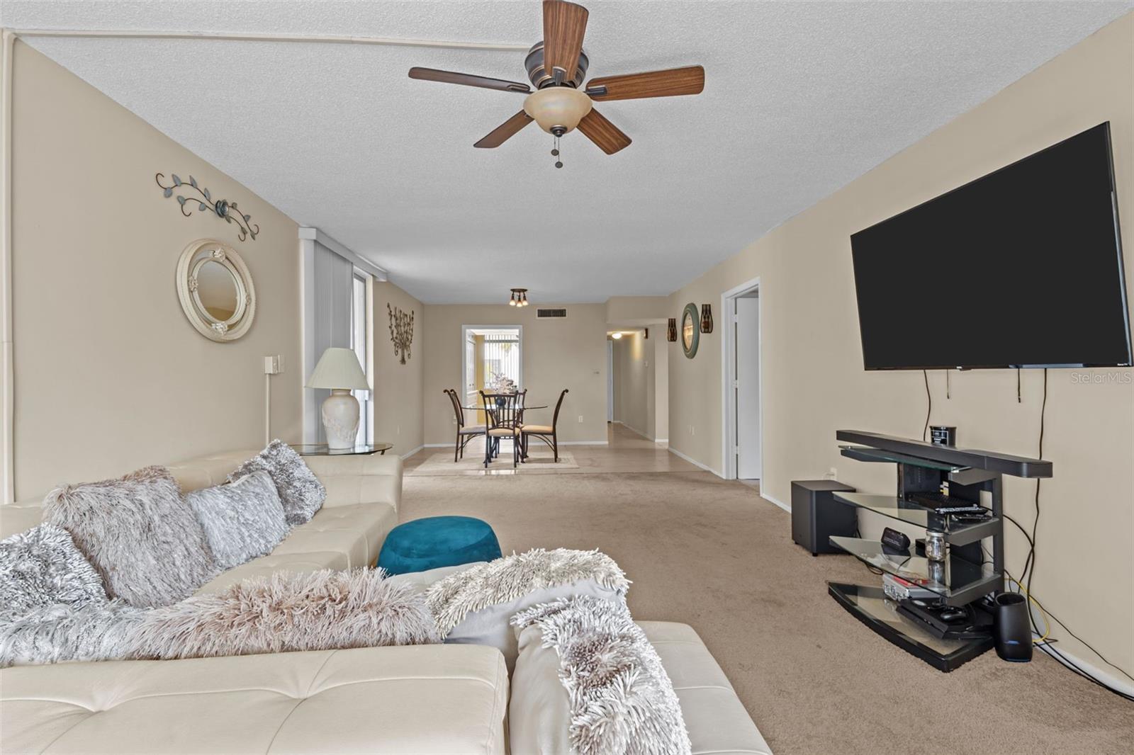 Image 6 of 26 For 1009 Pearce Drive 206