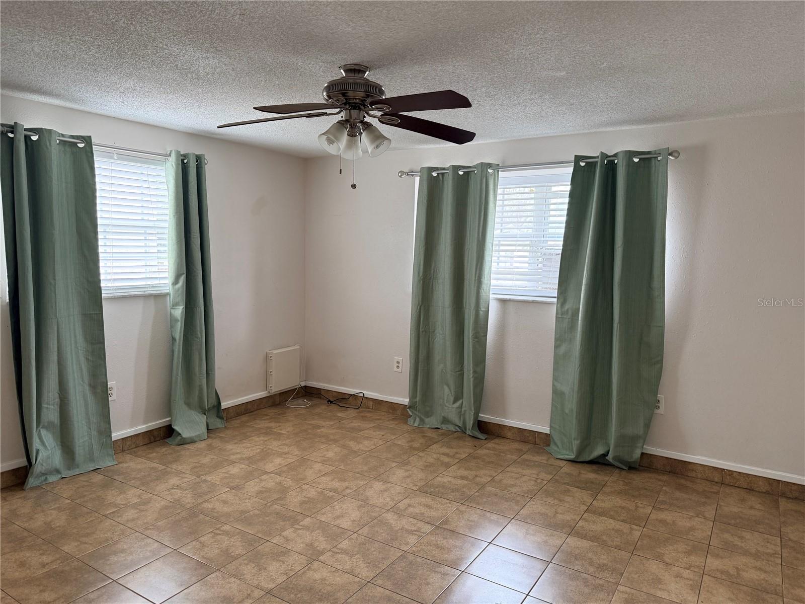 Image 10 of 15 For 10836 Leeds Road